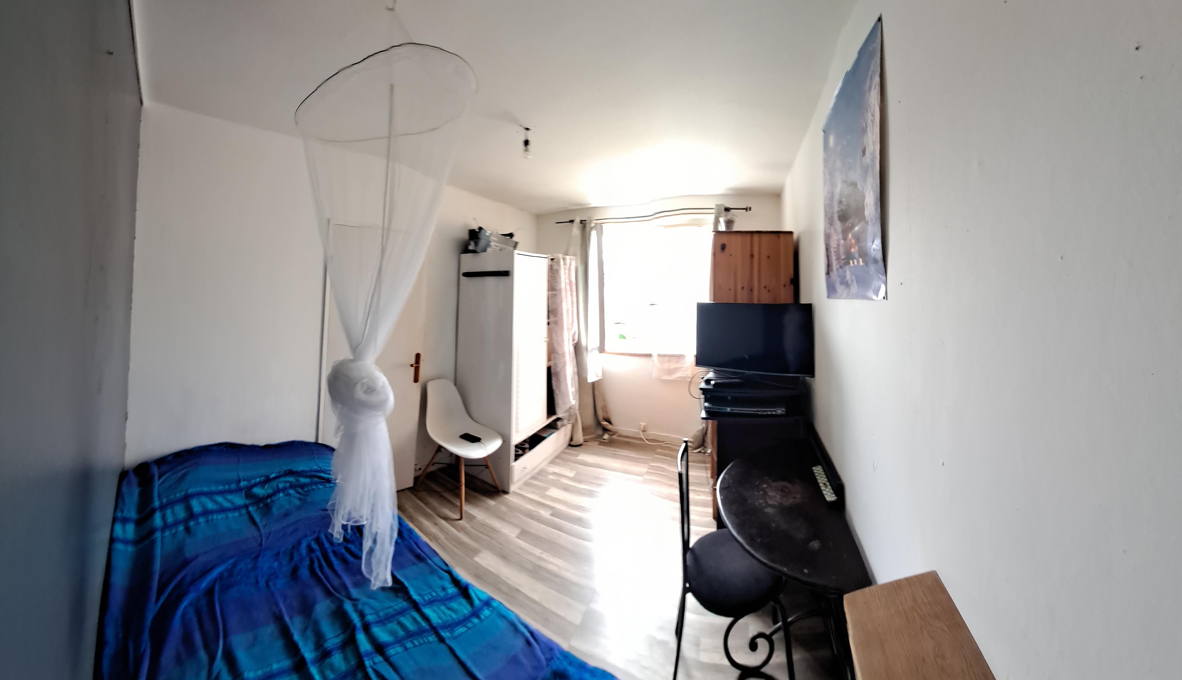 Chambre meublée dans un 3 pièces de 50 m² Photo principale