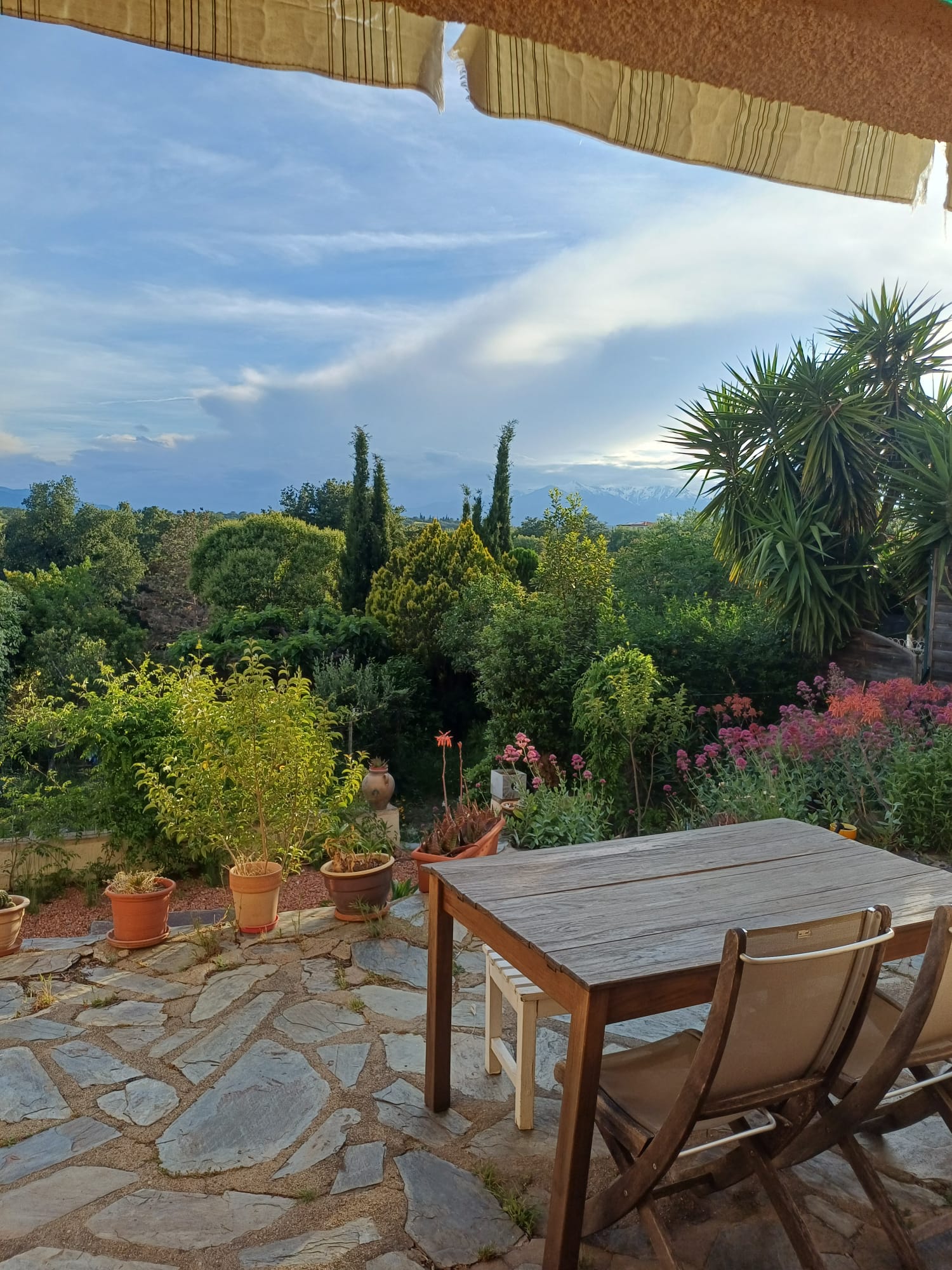 Accueillante maison avec magnifique vue et jardin  Photo principale