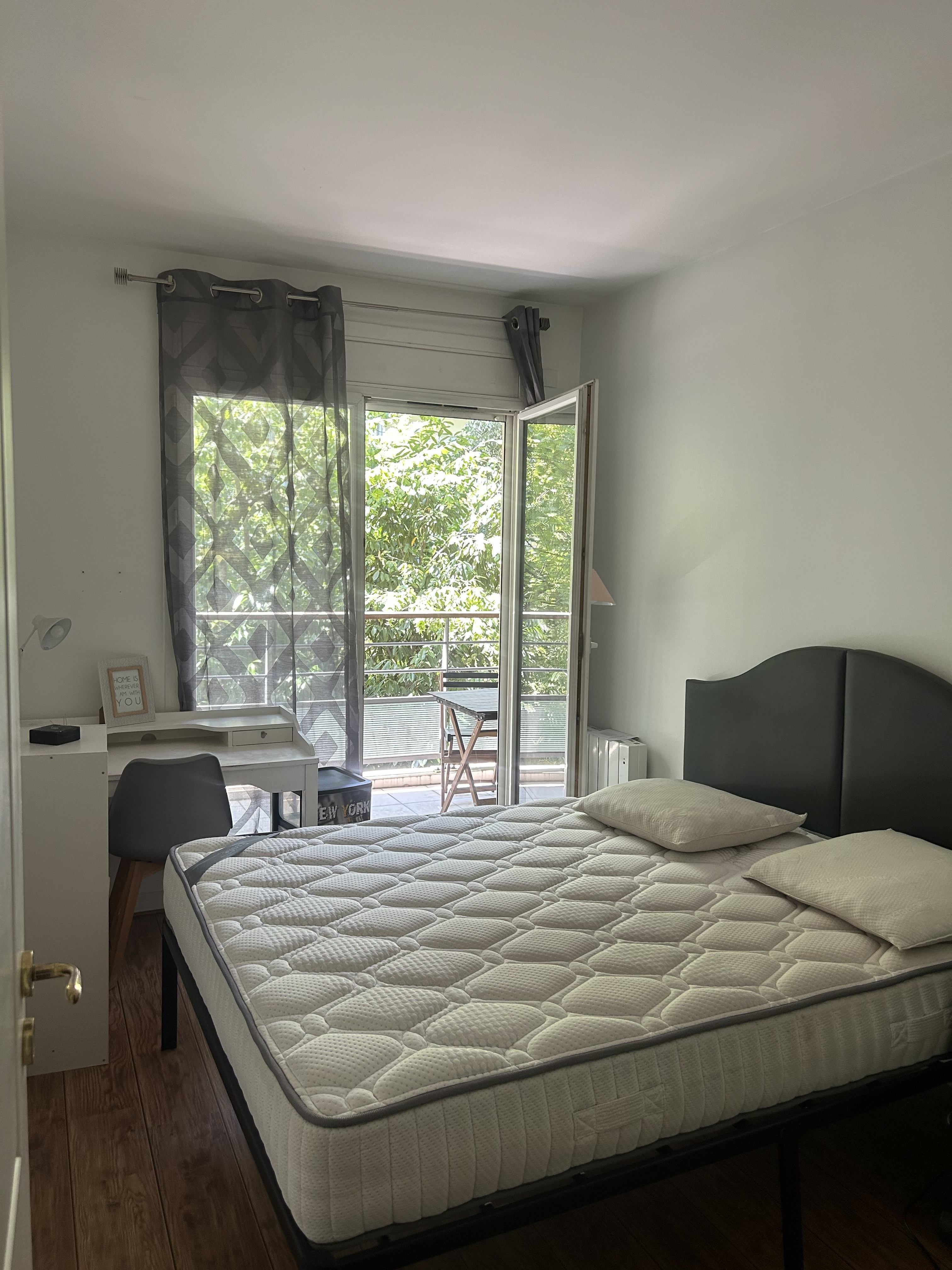 Chambre meublée en colocation – ambiance convivial Photo principale