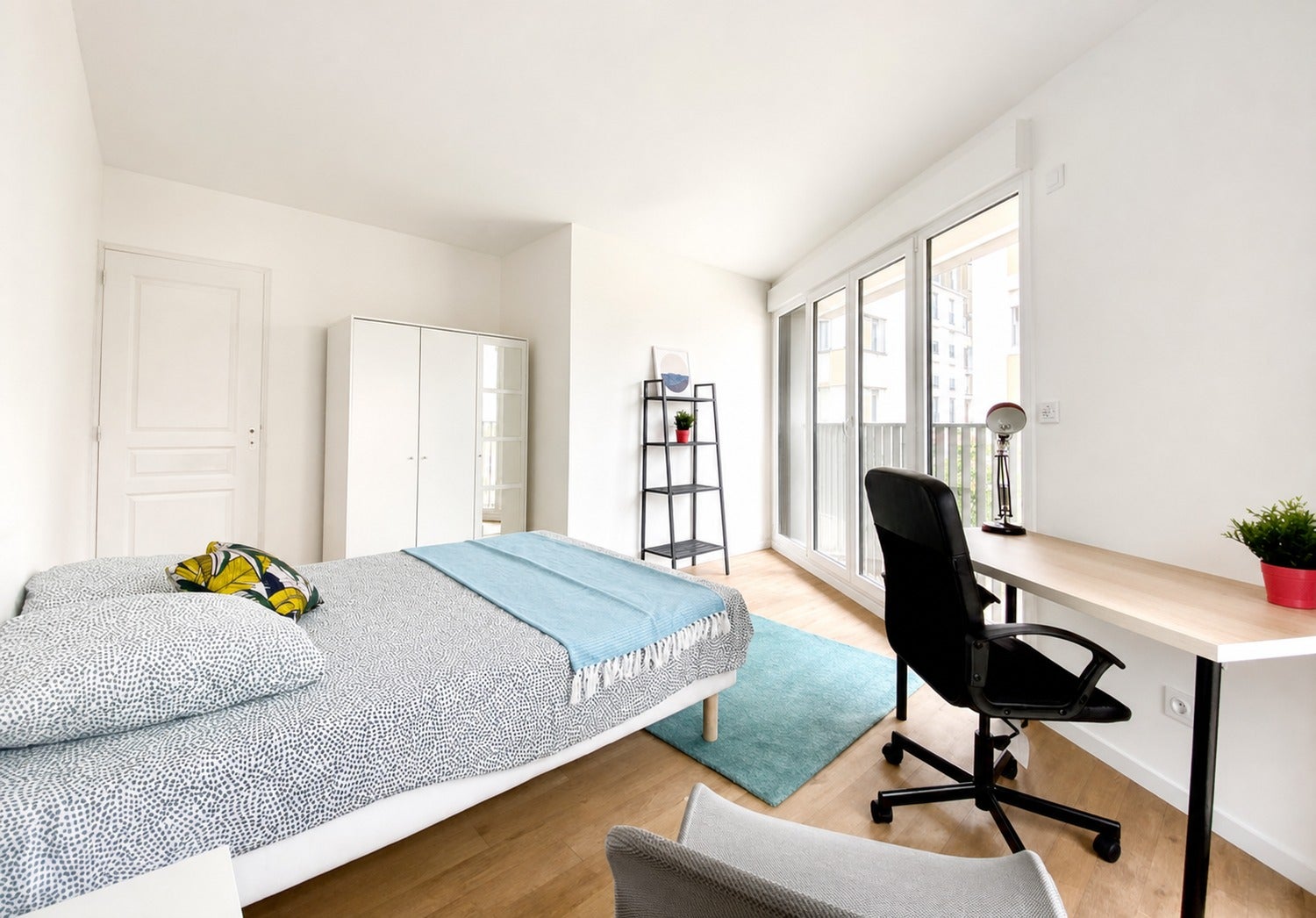 Chambre chaleureuse et lumineuse – 13m² Photo principale
