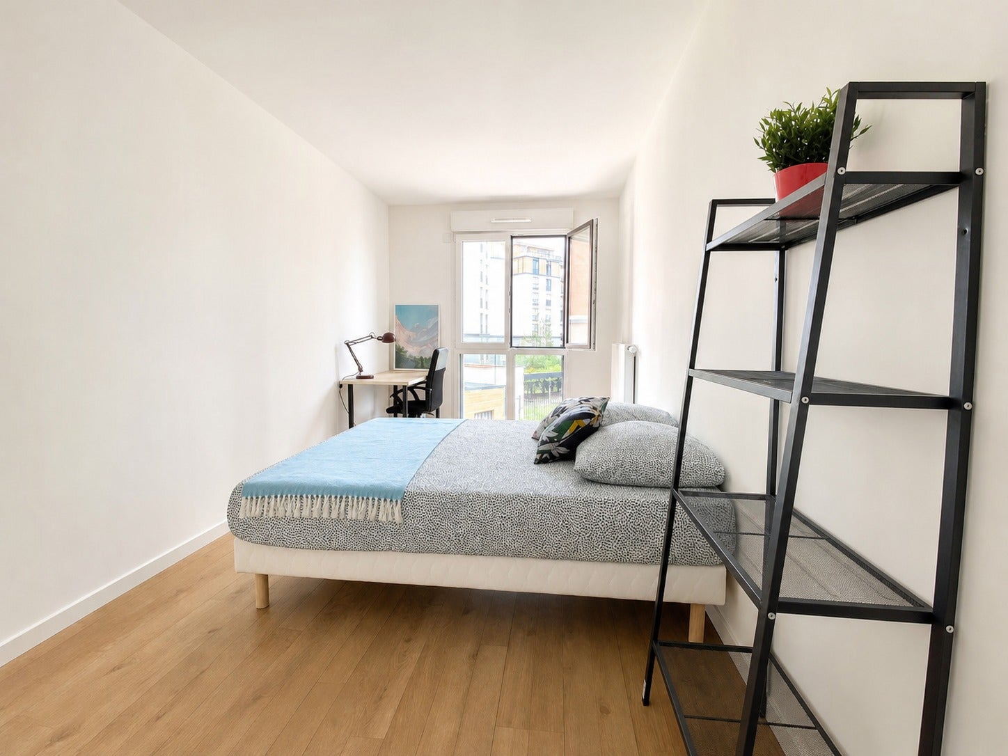 Chambre spacieuse et lumineuse – 14m² Photo principale