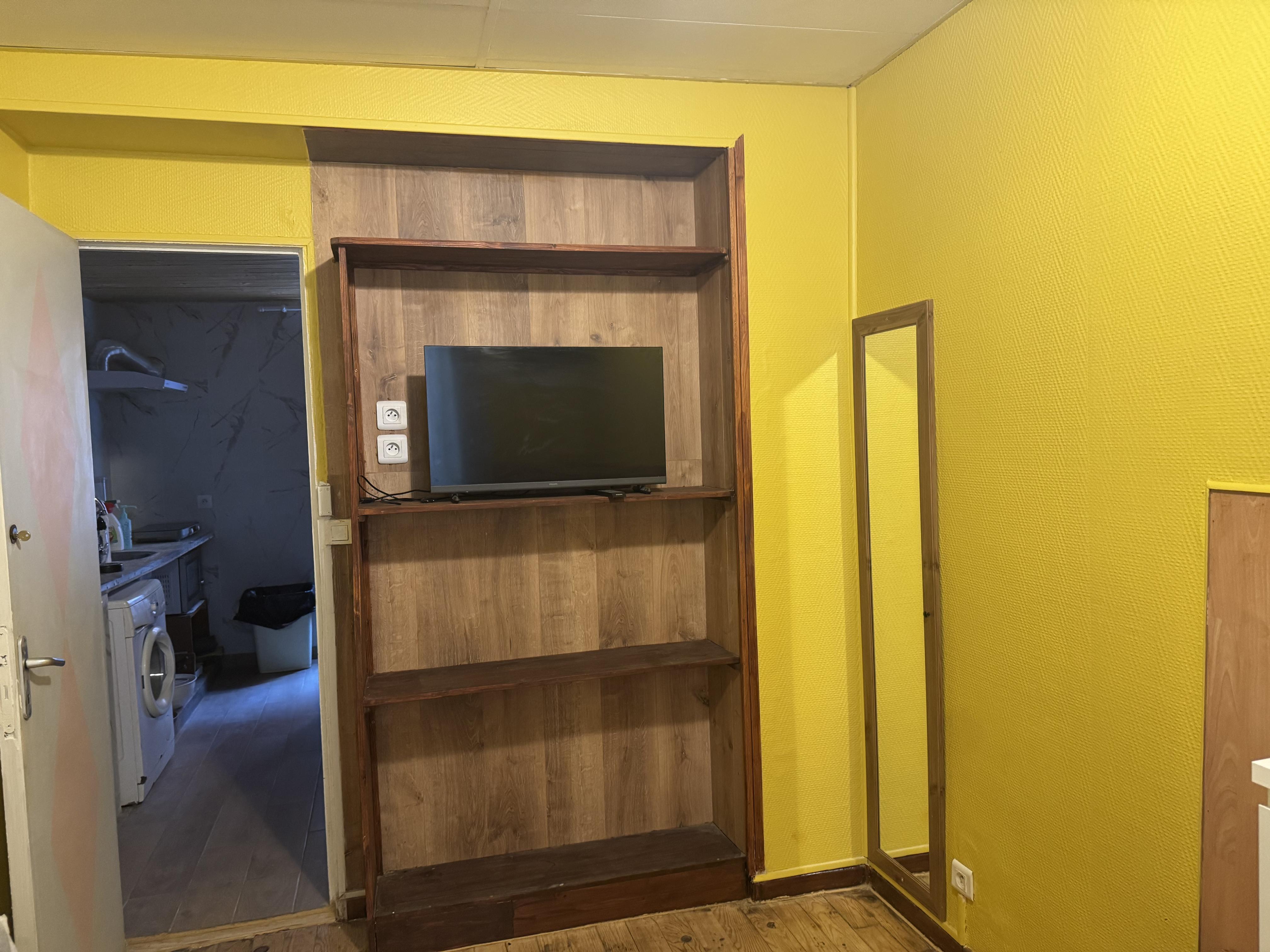 Chambre simple, salle de bain, privée et cuisine Photo principale