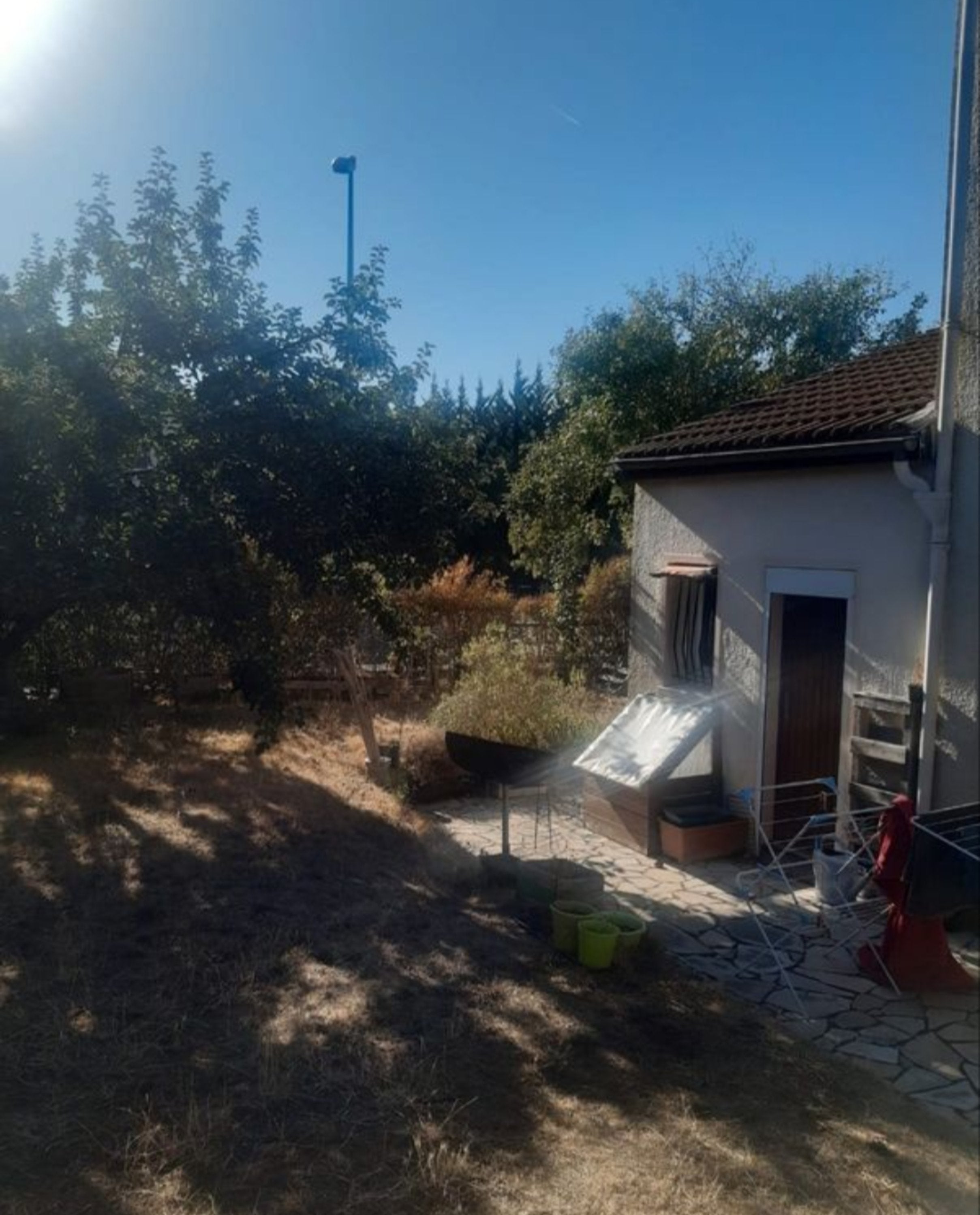 Colocation maison jardin 1 place 1er octobre  Photo principale