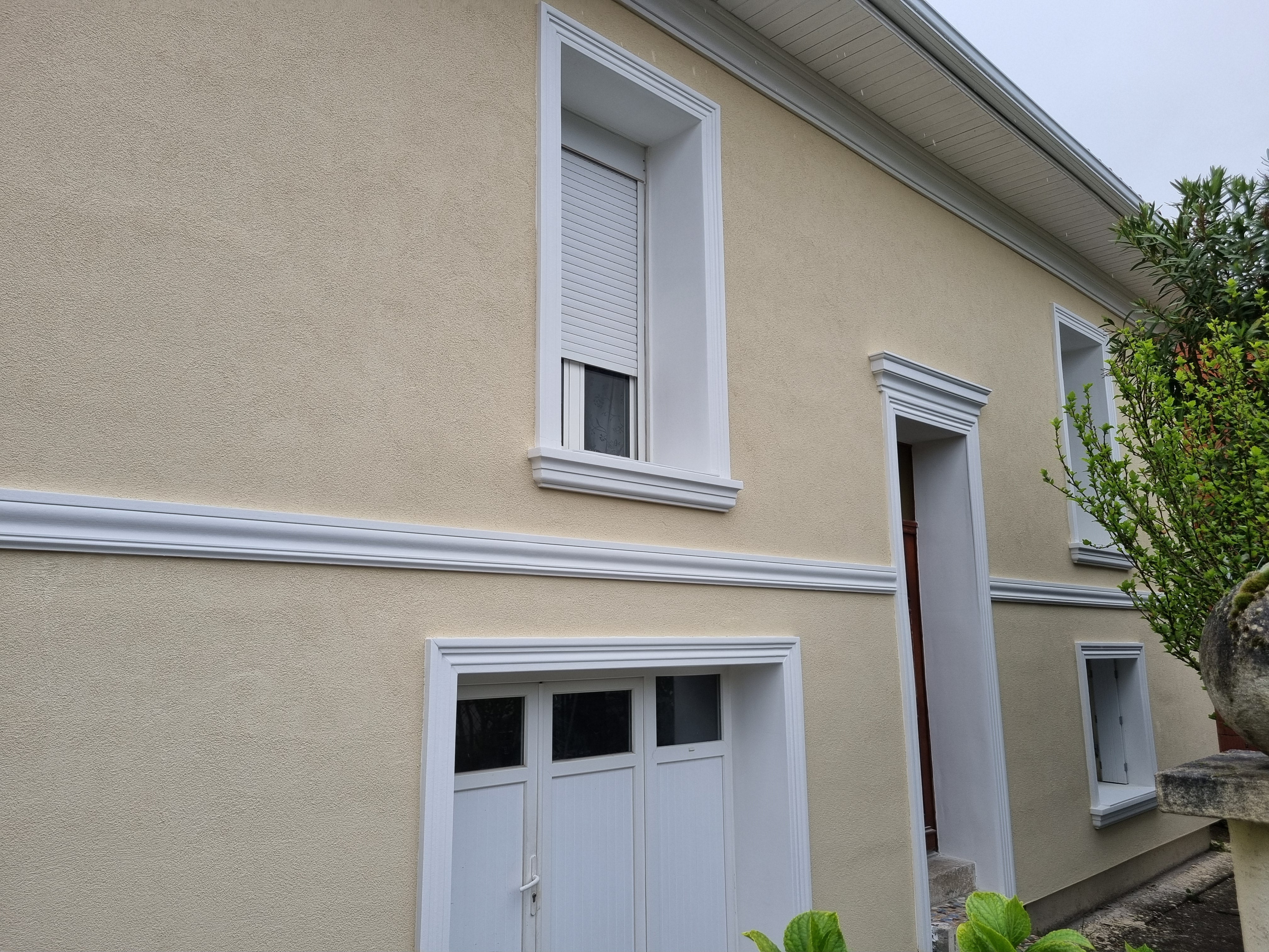 Chambre , grande maison dans quartier calme  Photo principale