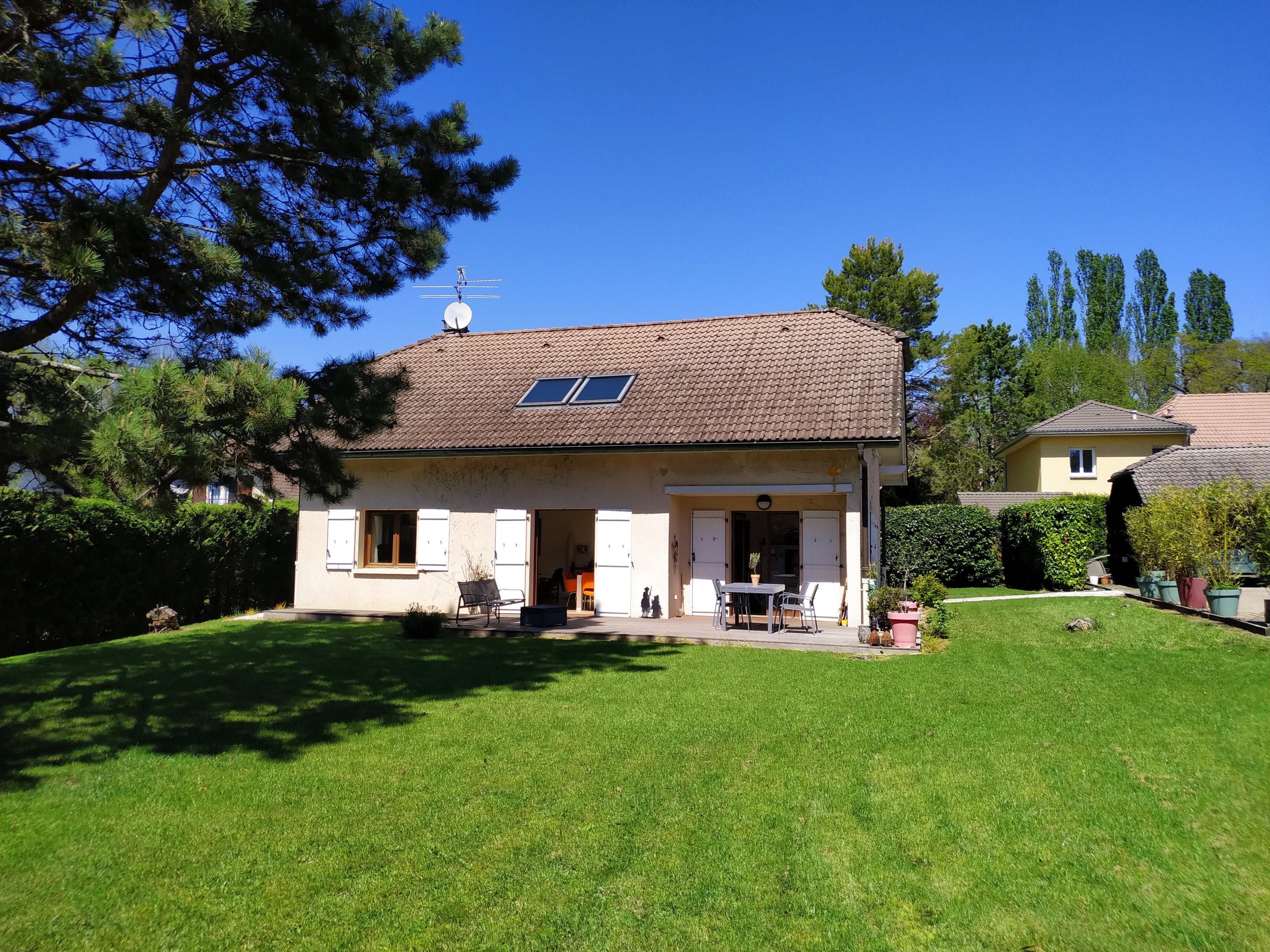 Chambre à louer dans jolie et calme maison  Photo principale